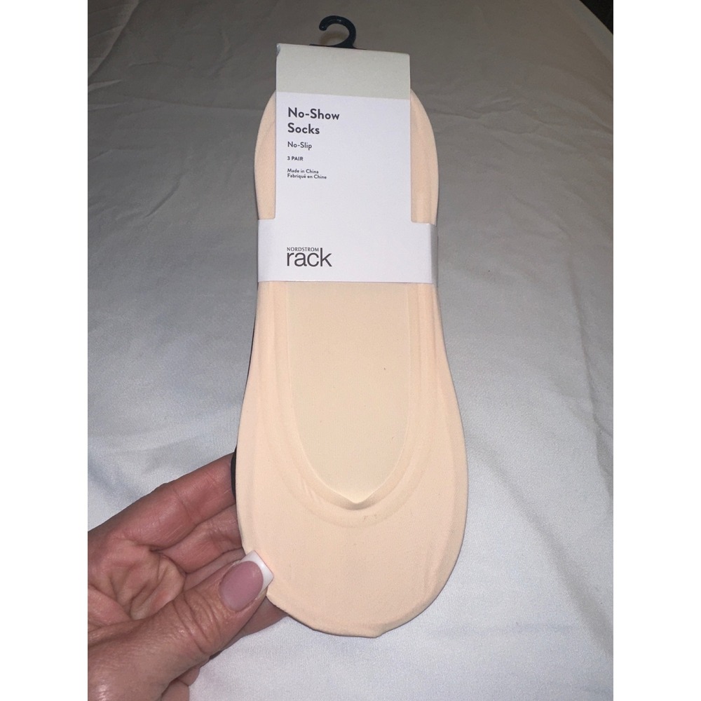 Nordstrom Rack Women No-Show Socks 3 Pair Pack No-Slip Neutral Black Tan Beige